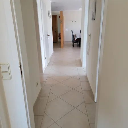 Newly Remodeled 2bd Brilliant Oura Strip 9min Daire