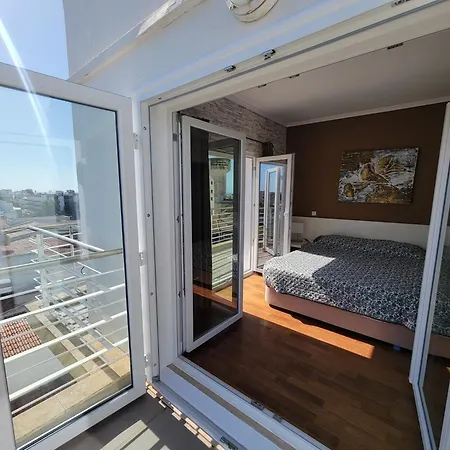 Daire Newly Remodeled 2bd Brilliant Oura Strip 9min *