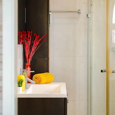 Newly Remodeled 2bd Brilliant Oura Strip 9min Apartmán