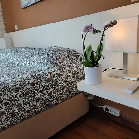 公寓 Newly Remodeled 2bd Brilliant Oura Strip 9min 阿尔布费拉