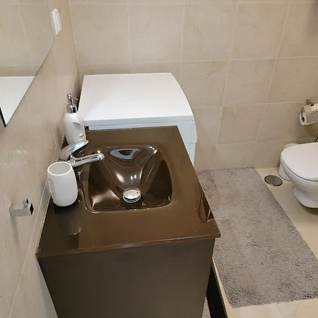 Newly Remodeled 2bd Brilliant Oura Strip 9min 公寓 阿尔布费拉