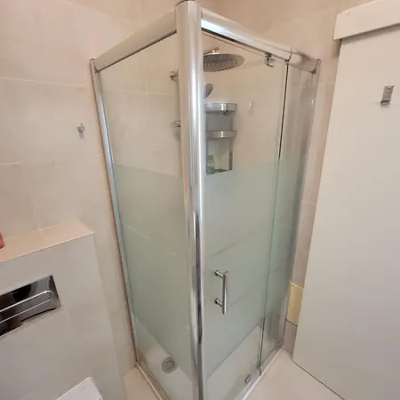 Newly Remodeled 2bd Brilliant Oura Strip 9min 阿尔布费拉