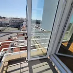 Newly Remodeled 2bd Brilliant Oura Strip 9min *