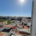 Newly Remodeled 2bd Brilliant Oura Strip 9min *